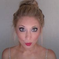 HOW TO – HOLIDAY SPARKLE MAKEUP TUTORIAL